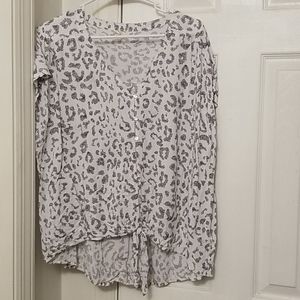 White print button down blouse with tie